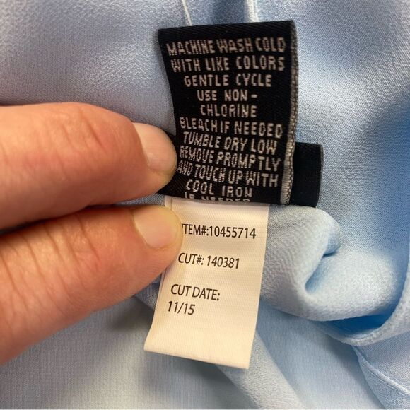 Torrid Size 2 Light Blue Satin Cami Tank Top Adjustable Straps NWT - Picture 3 of 9